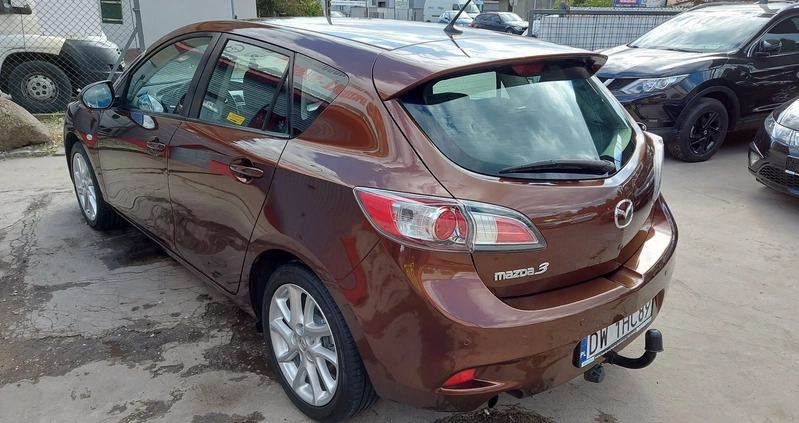 Mazda 3 cena 28900 przebieg: 110898, rok produkcji 2011 z Poznań małe 781